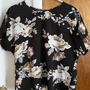 Short sleeve blouse